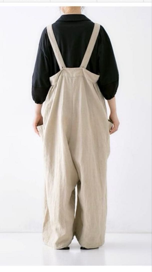 ネストローブ　ブラックリネンワイドサロペット