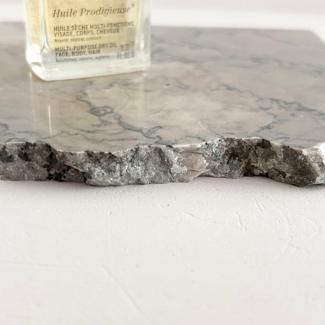 517コズミックグレー（大理石端材プレート）