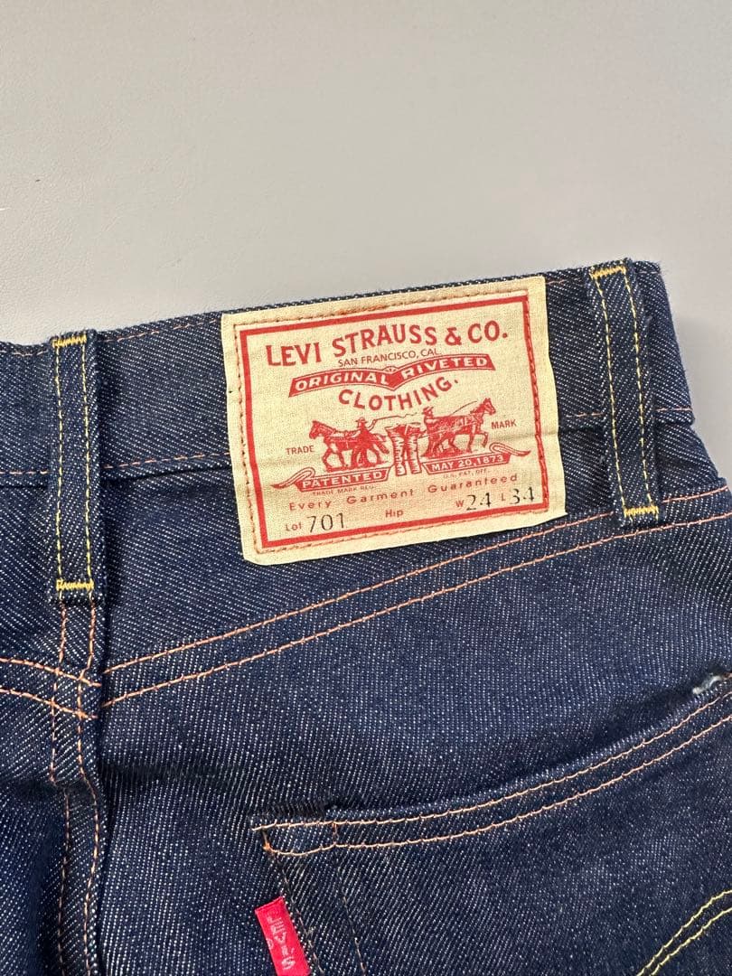 LEVI'S 701 モンローデニム 24