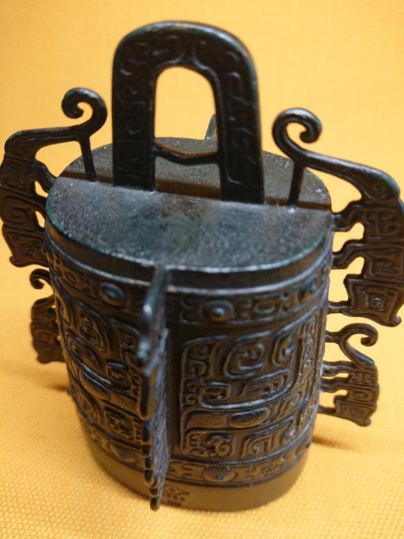 鐘　青銅　銅製　古玩　骨董　置物　インテリア　工芸品　美術品　A1681