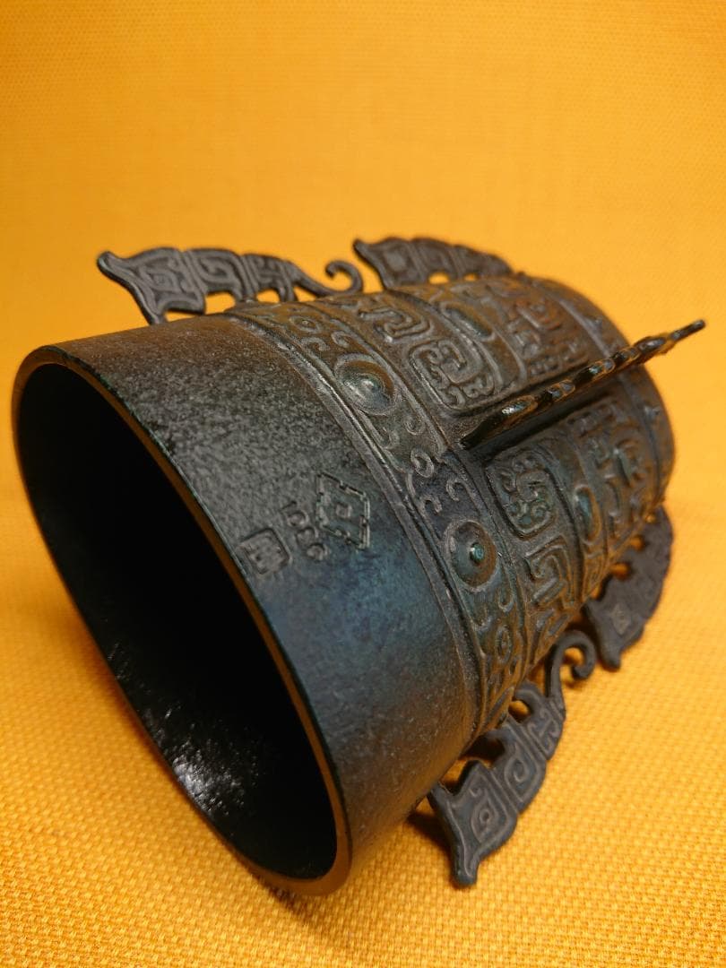 鐘　青銅　銅製　古玩　骨董　置物　インテリア　工芸品　美術品　A1681