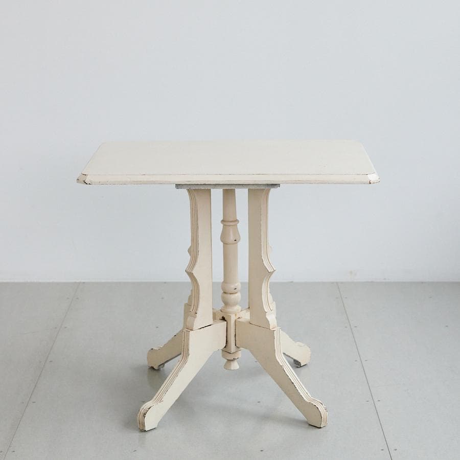 アンティーク調　テーブル　サイドテーブル　アイボリー　白　木製　ヨーロッパ調