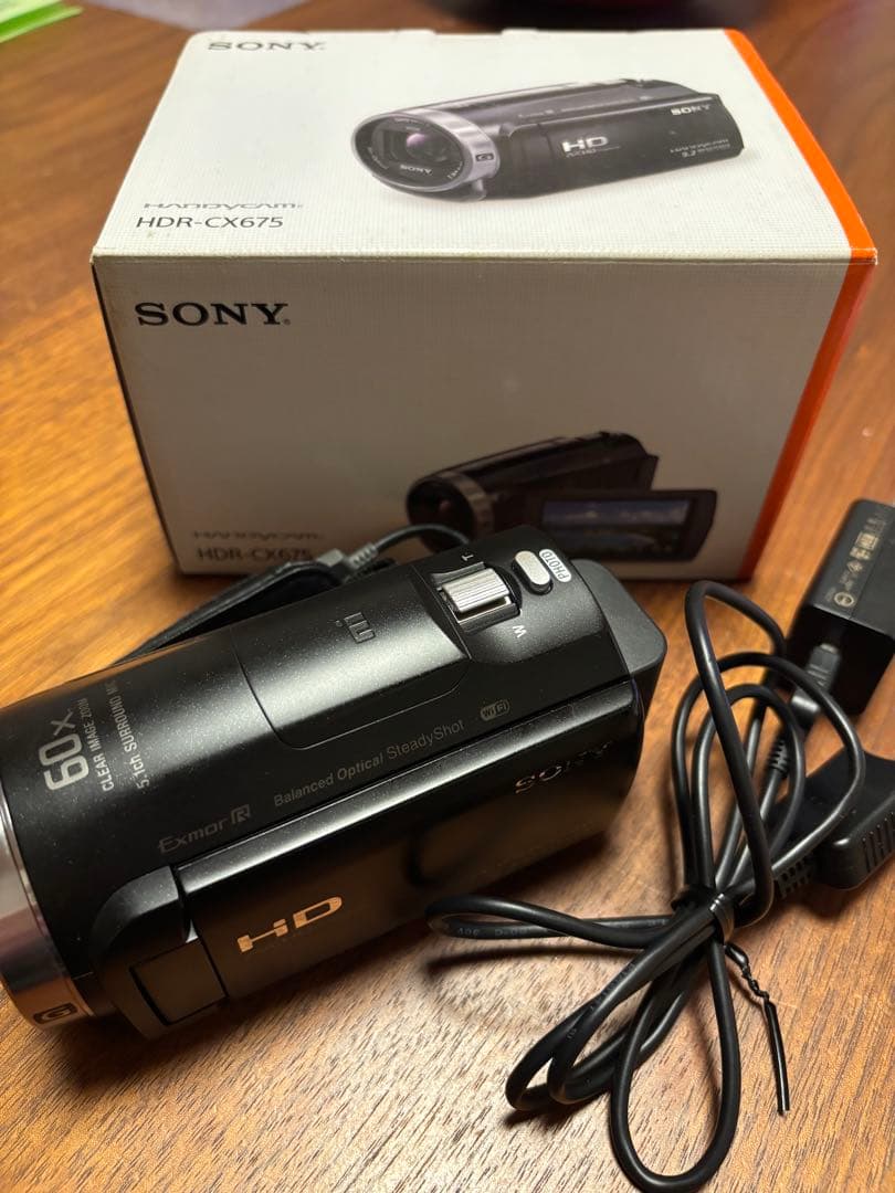 【美品】【三脚付き】SONY HDR-CX675