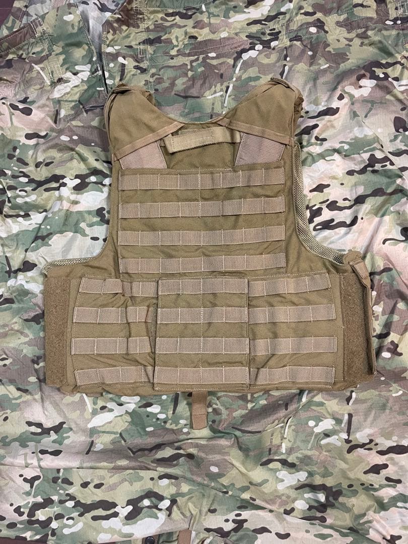 実物 米軍放出Eagle Industries mar-ciras M71