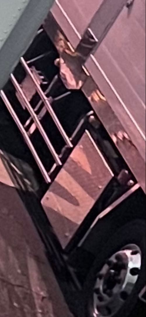 ファイブスターギガ　低床4軸マフラーカバー