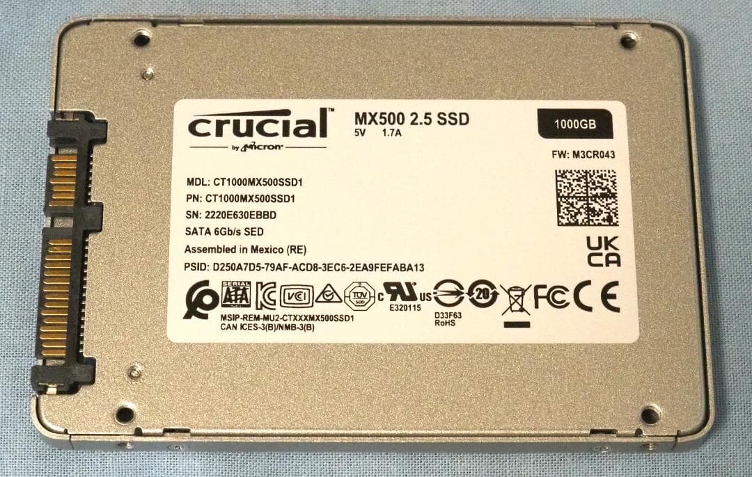crucial MX500 1000GB 2.5インチSSD