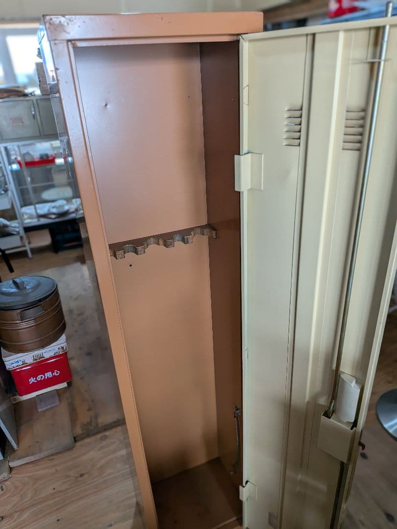 レトロカラー　スチールロッカー