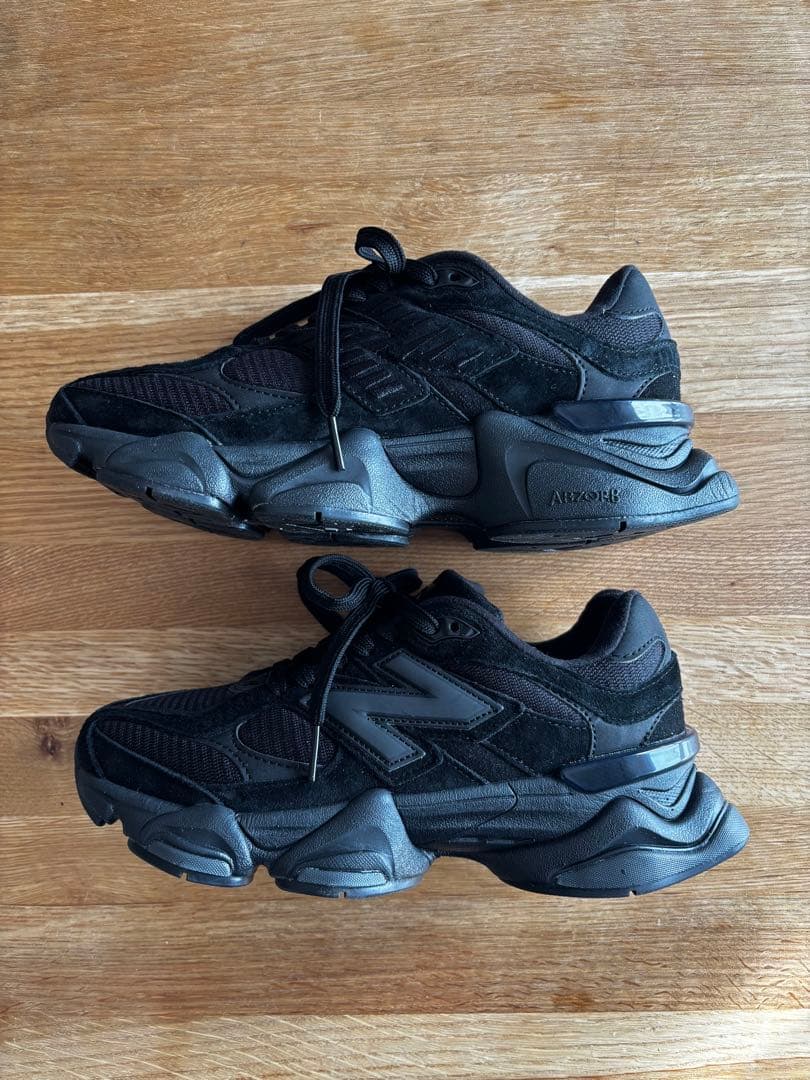 “OFF”ニューバランス 9060 wht ブラック 2点