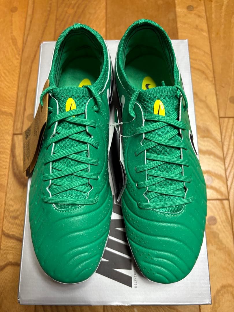 新品　大特価　限定品　ナイキ　レジェンド 10 エリート FG LV8 25cm