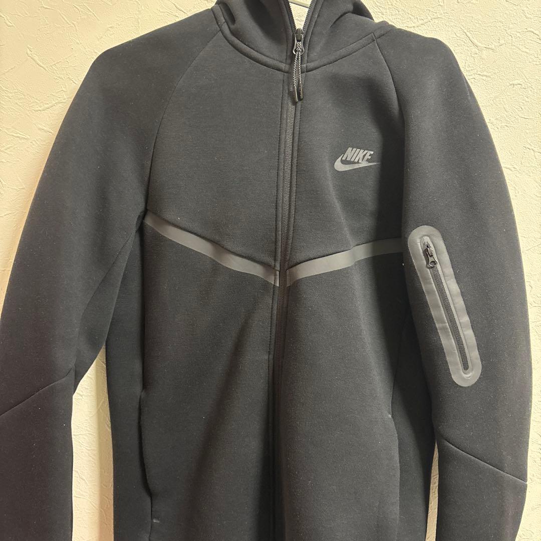 Nike ブラック テックフリースS & M