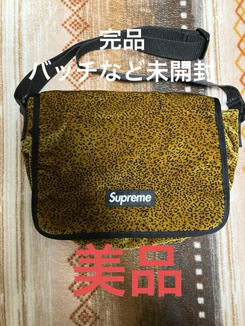 最安値・美品　2025AW Velvet Small Messenger Bag