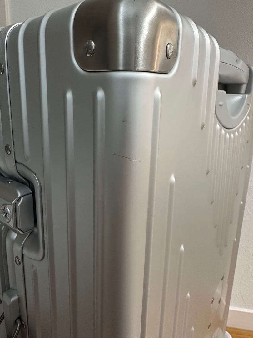 イノベータースーツケース70L アルミ