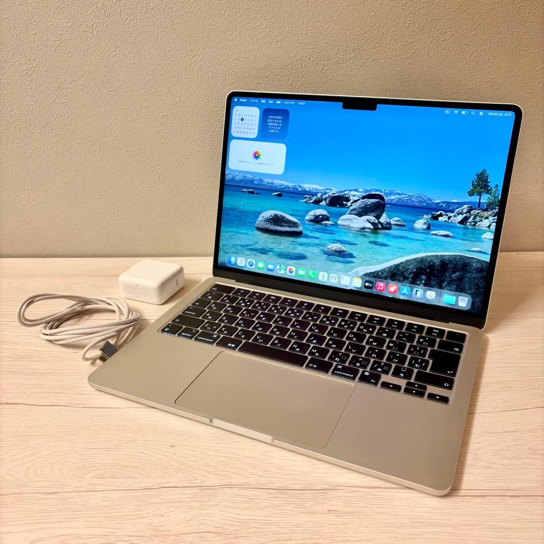【バッテリー98%】MacBook Air M2, 2022/8GB 256GB