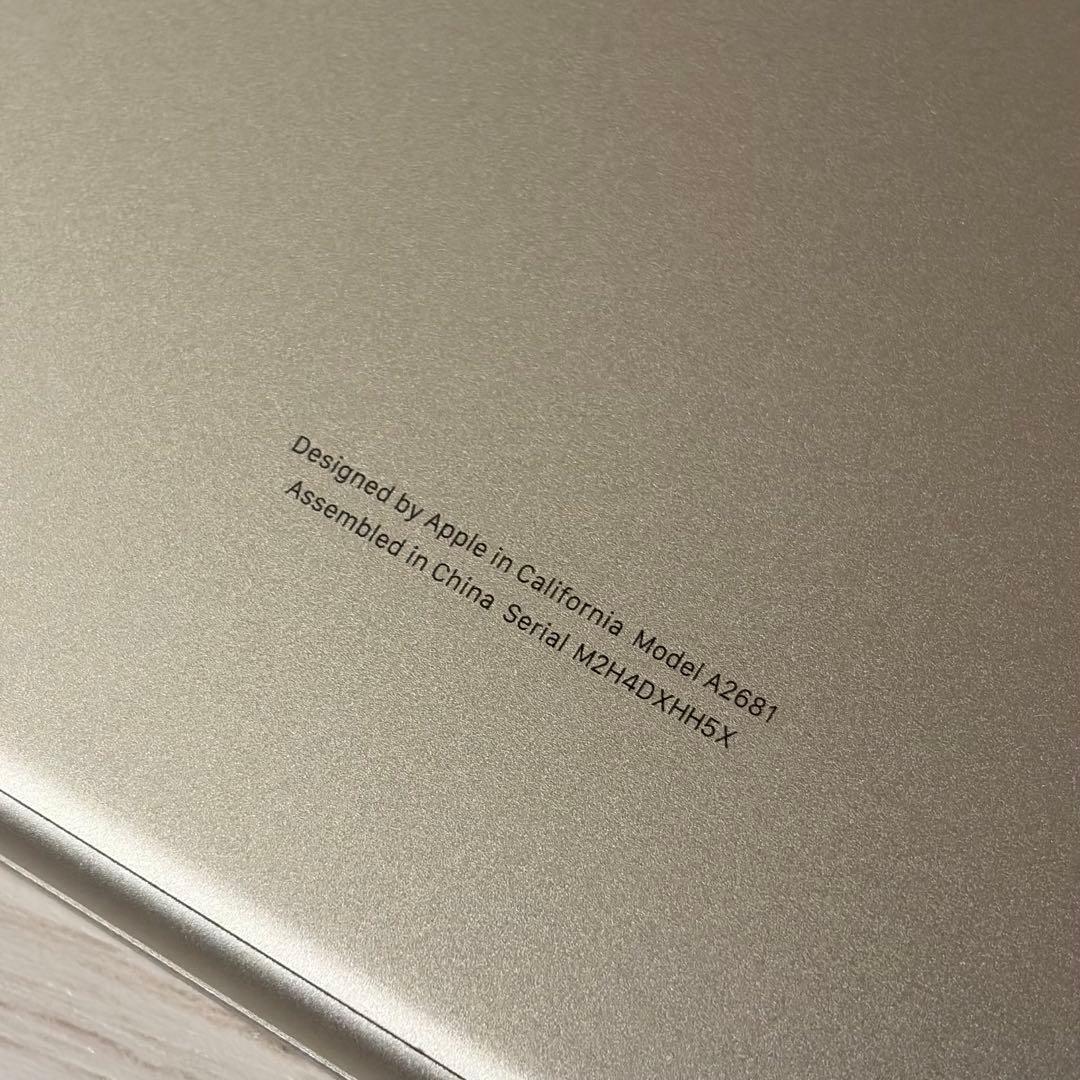 【バッテリー98%】MacBook Air M2, 2022/8GB 256GB