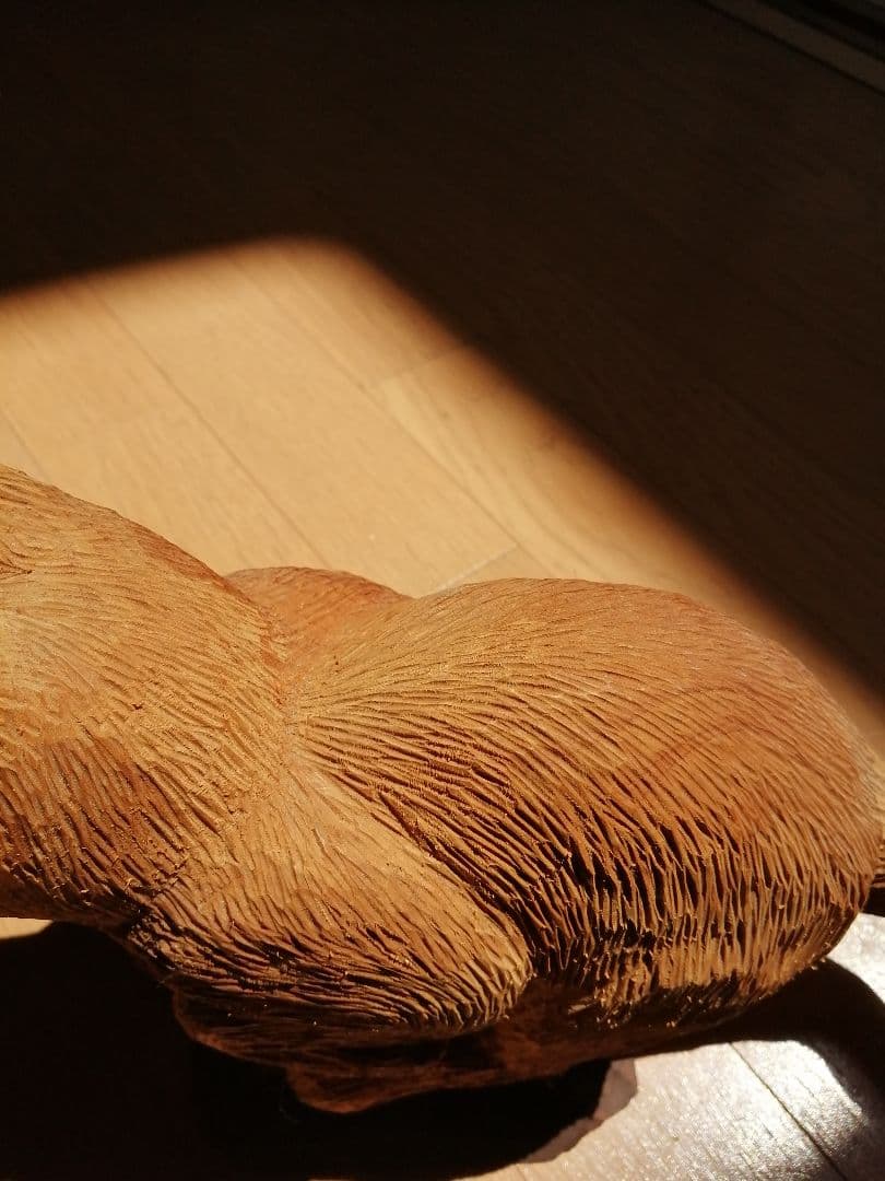 猫の木彫り　作家　猫　彫刻　オブジェ　置物　アンティーク