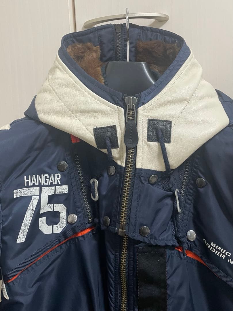 最値下げ　 AVIREX ネイビー MA-1ジャケット