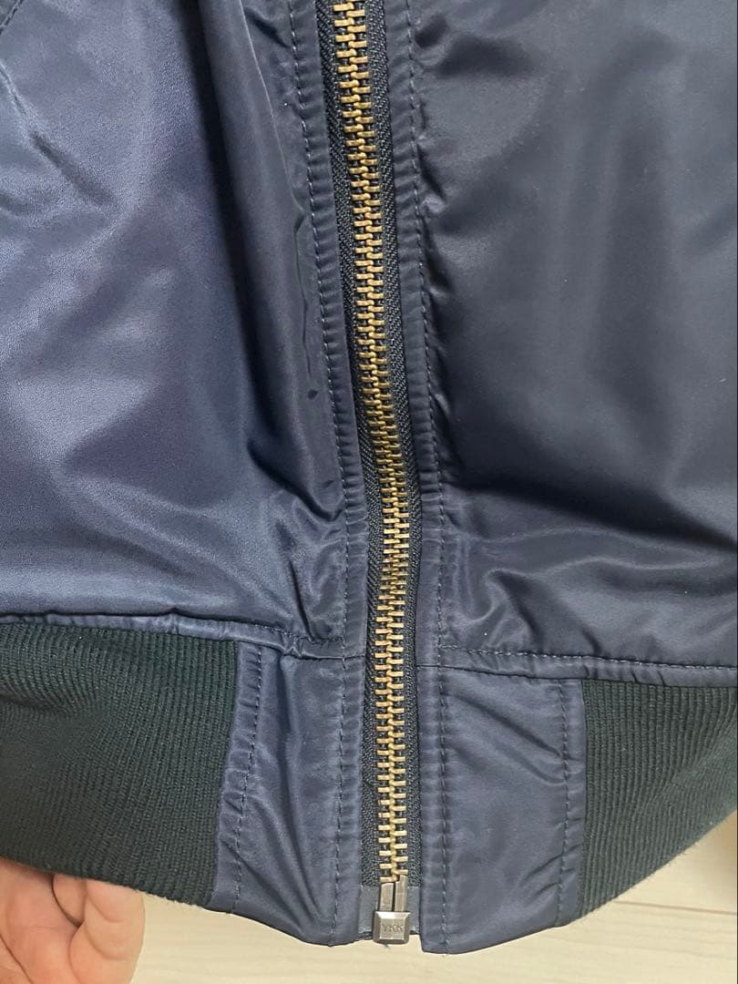 最値下げ　 AVIREX ネイビー MA-1ジャケット