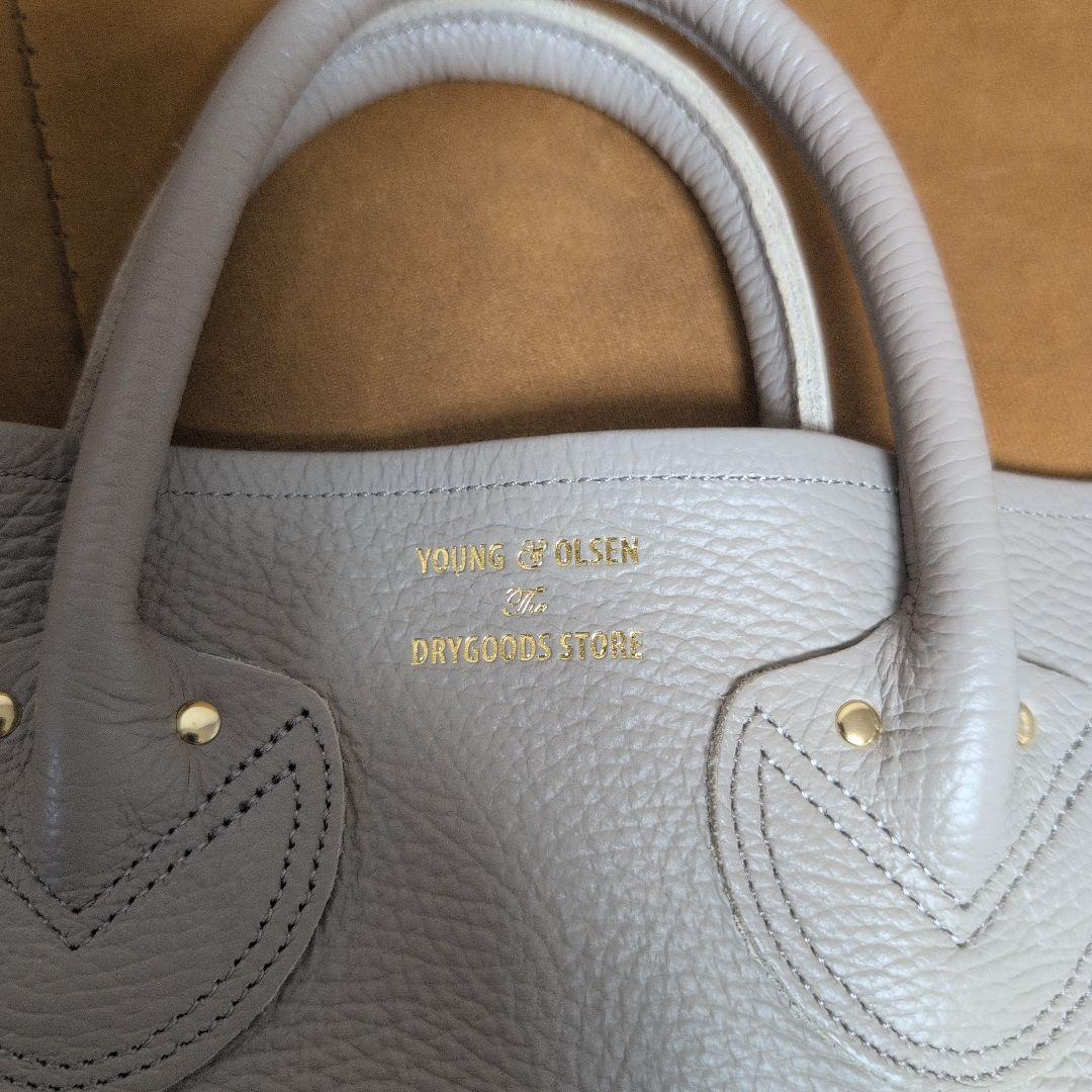 YOUNG & OLSEN ベージュトートバッグM