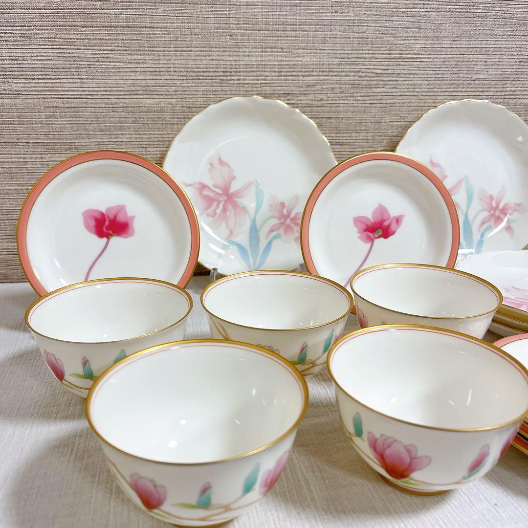 3種✨15点セット【未使用】香蘭社 ピンク 湯呑み プレート 銘々皿 金彩