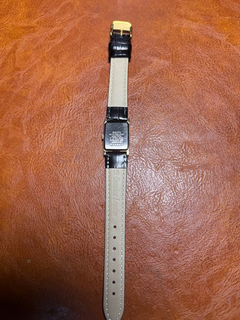 A110 伝説級 希少 稼働品SEIKO スクエア型　90年代ヴィンテージ