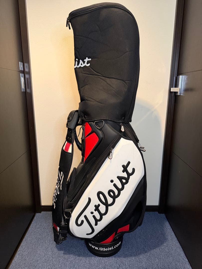 【1番人気】タイトリスト　ツアーキャディバッグ