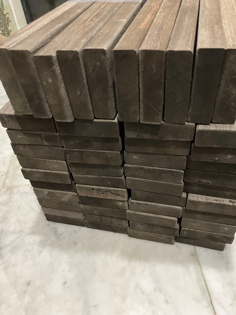 【0426tianjin（1/2）】ウッドデッキ用木材（ジャラ材/使用済）