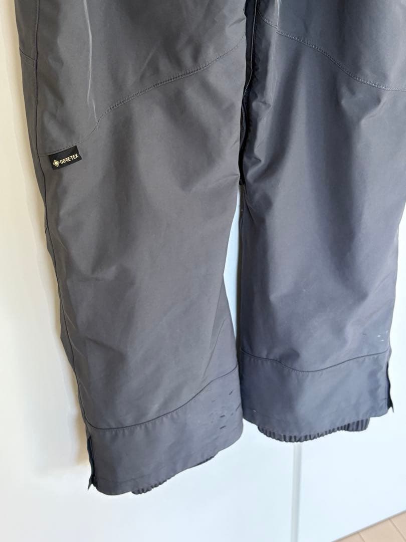 241 GORE-TEX 2Lビブパンツ スノーボードウェア