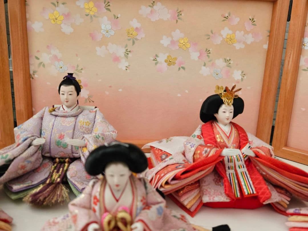 可愛い雛飾り　五人飾り　巾70㎝位前後で飾れる