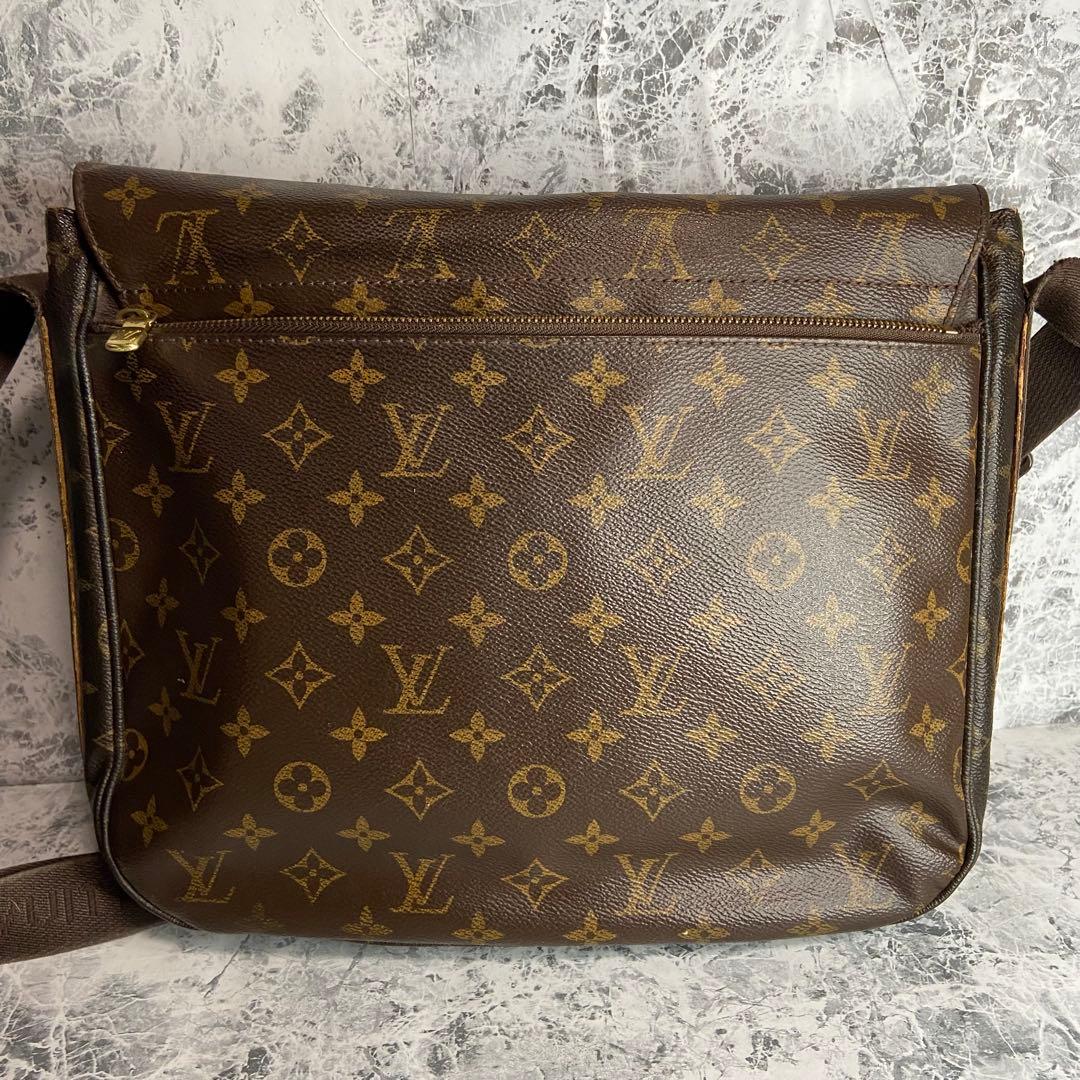 ✨LOUIS VUITTON✨　ルイヴィトン　ショルダーバッグ　メッセンジャー