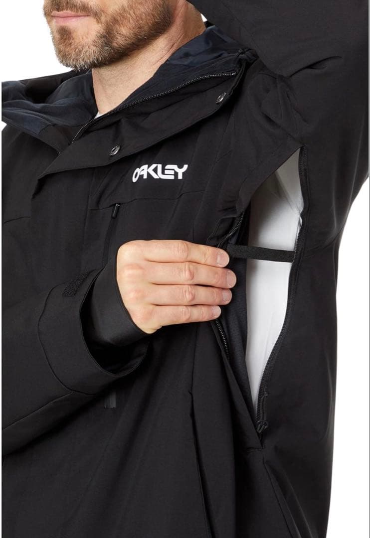 【未使用】オークリー スキーウェア 中綿 ジャケット FOA403653