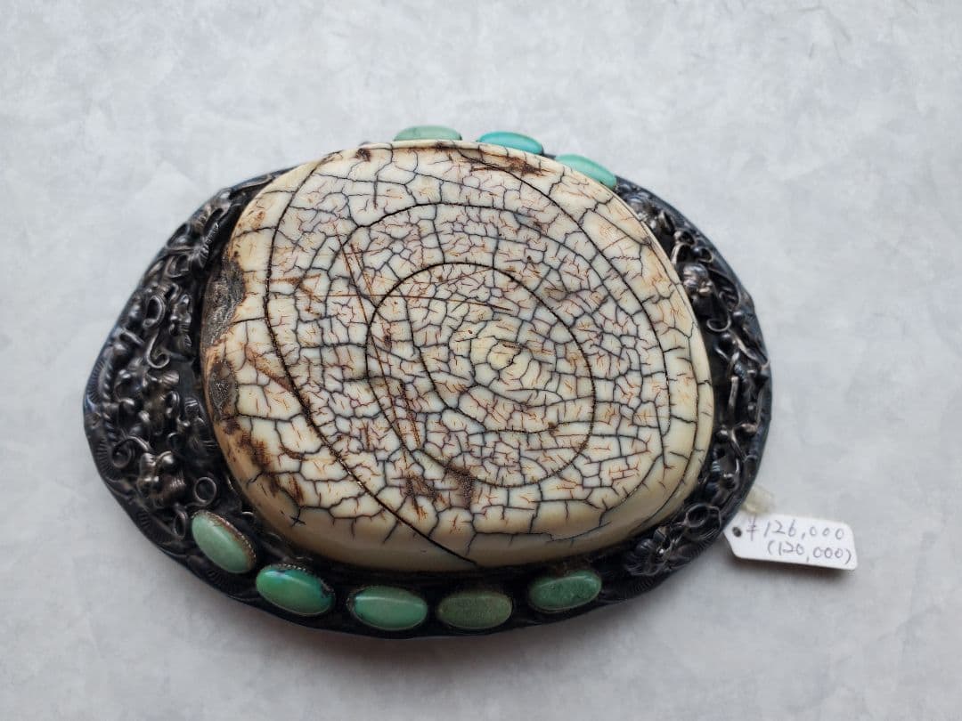 ★おリンボ★激レア　象牙調　天然物　彫刻　バックル