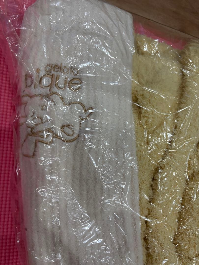 ジェラピケxポケモンスリープ ピカチュウフーディ&レッグウォーマーレギンスセット