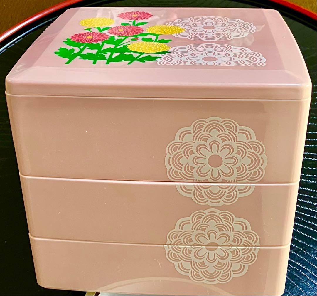 ひな祭り　お雛様食器セット 有田焼　中皿　瀬戸焼　小皿　はまぐり型　お椀 お重