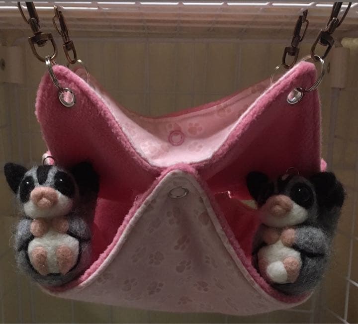 モモンガハウス(足跡柄・ピンク)  春(冬)秋仕様  1750円