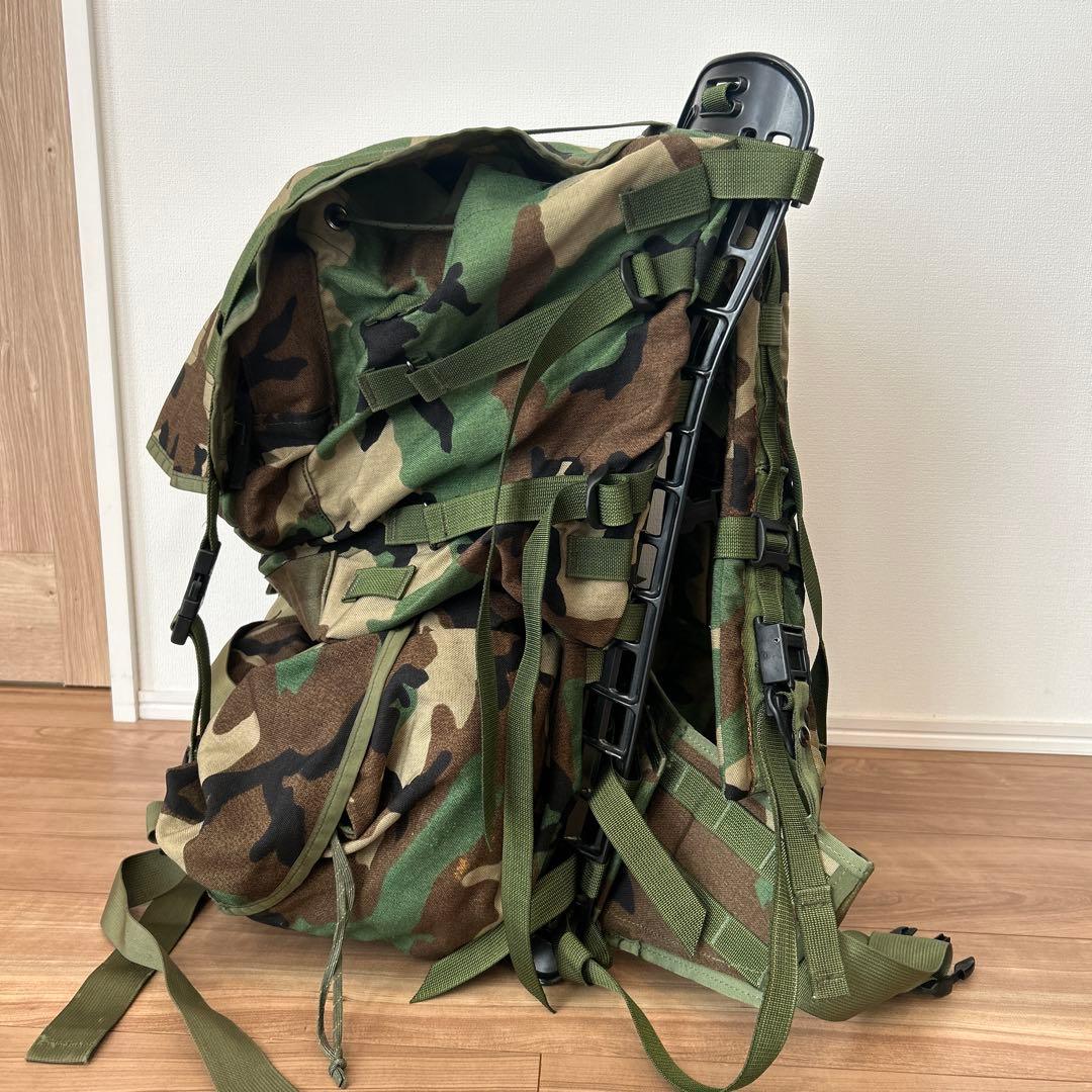【お探しの方ぜひ】米軍放出品 バックパック MOLLE 2 メインパック5点
