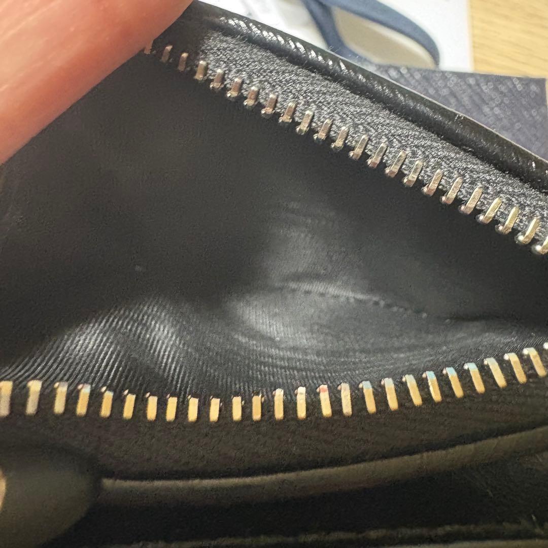 【値下げ】プラダ　美品　ソフトルックスレザー　メンズ二つ折り財布