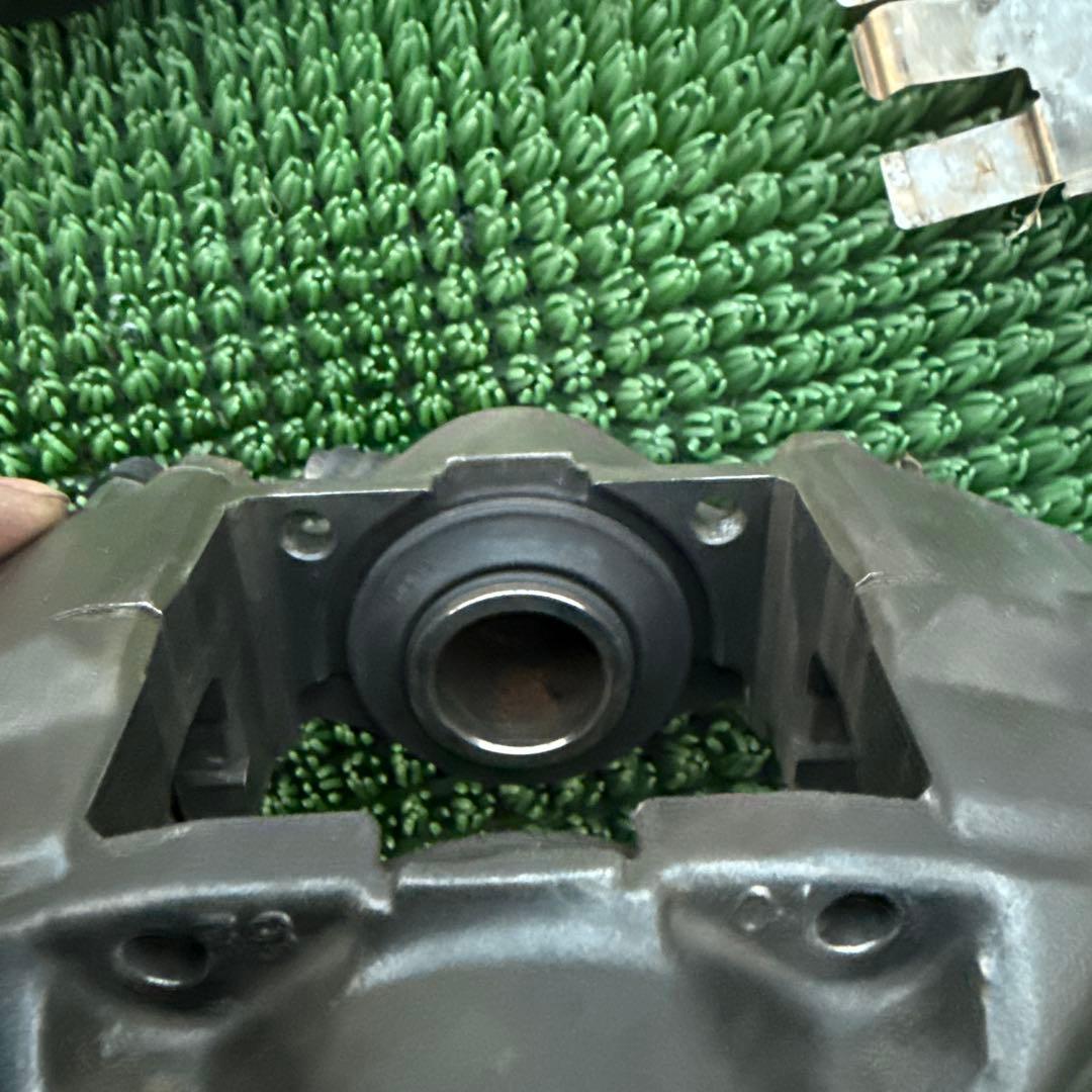 SUBARU リヤブレーキキャリパーセット