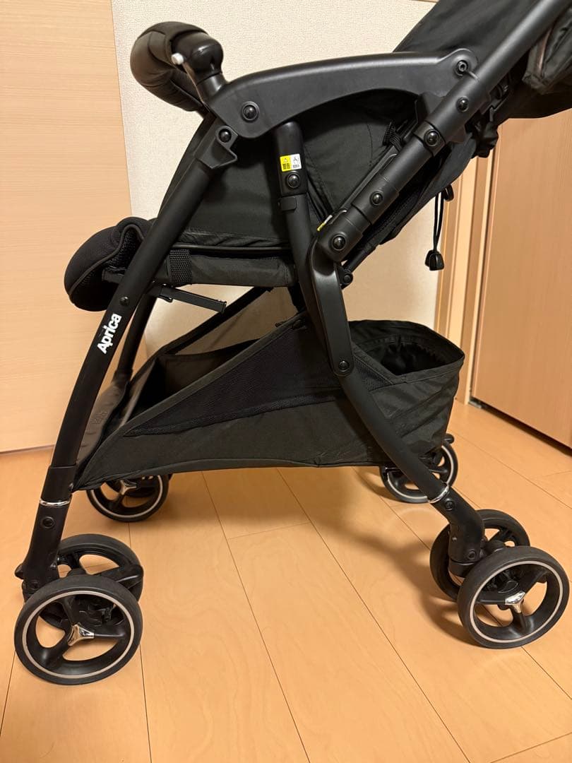 Aprica アップリカ ラクーナクッションフリー AB 2022年ブラック