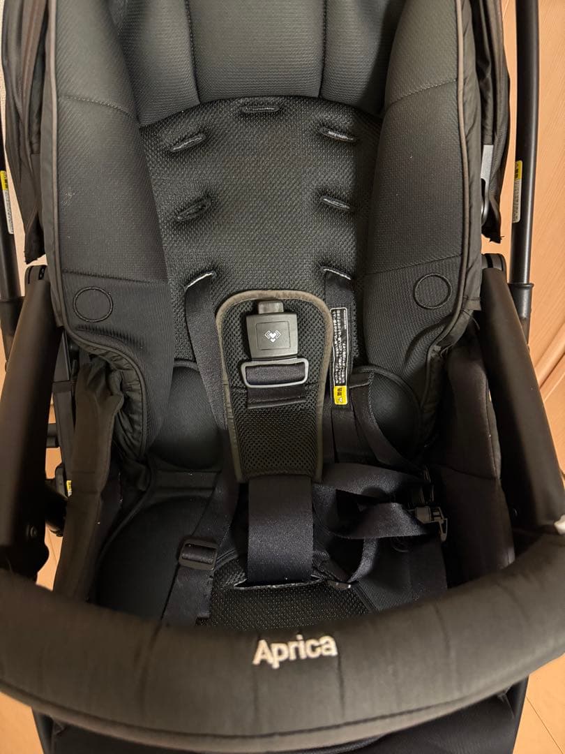 Aprica アップリカ ラクーナクッションフリー AB 2022年ブラック