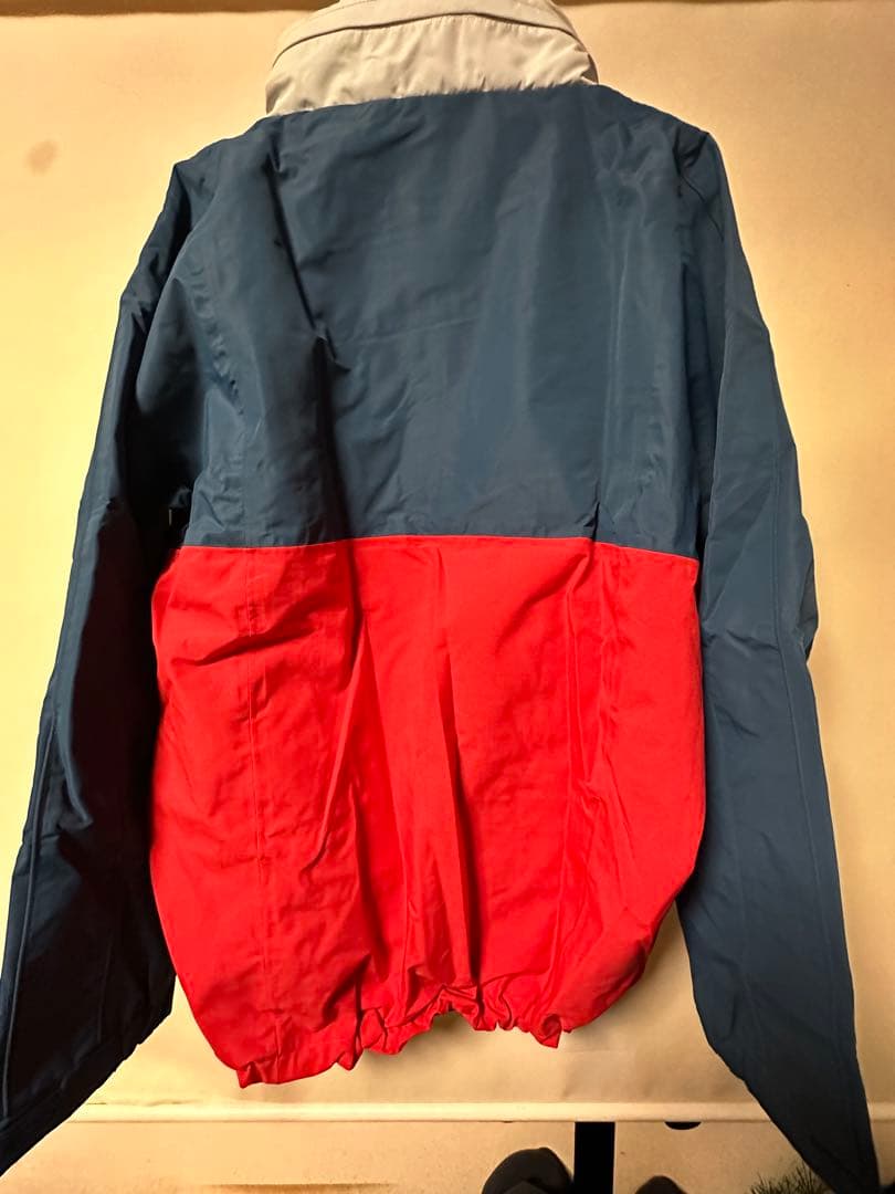 新品未使用　エスケイプ　スノーウェアscape outerwearセットアップ