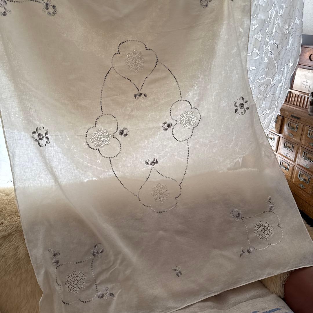 SALE❣️フランスアンティークஐ⋆*花柄とドイリー刺繍のクロスஐ