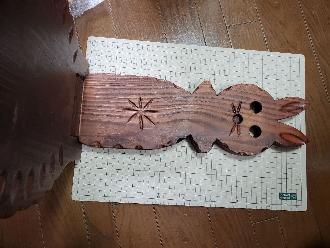 ヴィンテージ✨スペイン製三つ脚スツール店舗什器花台折り畳み式アニマルチェア3点✨