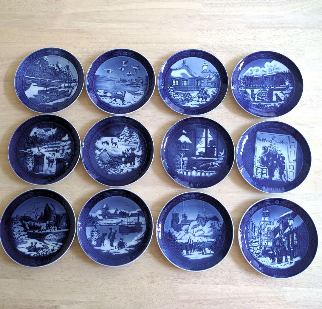 【新品・未使用】ロイヤルコペンハーゲン　プレート12枚 1996年〜2007年製