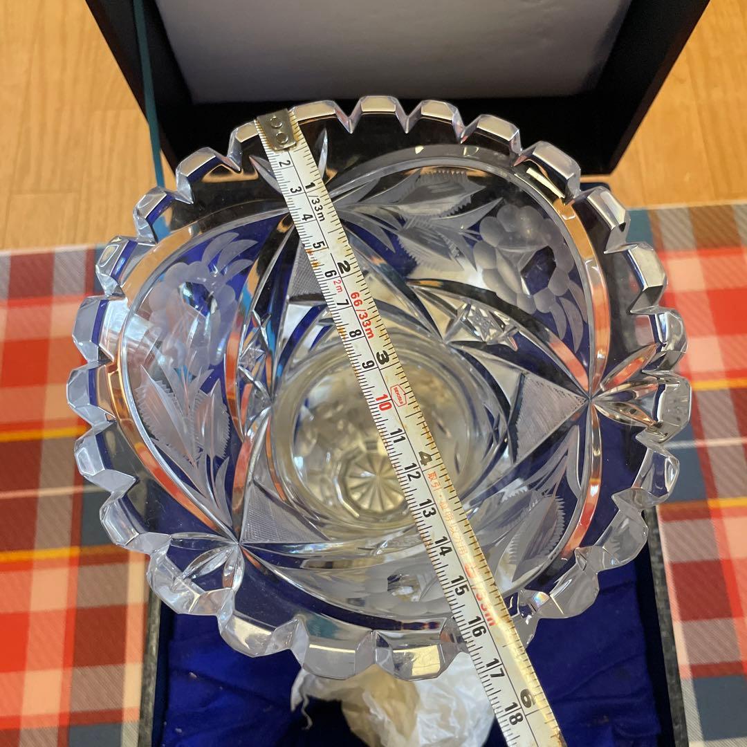 レア品　希少価値　東ドイツLAUSITZER GLAS クリスタル　花瓶　新品