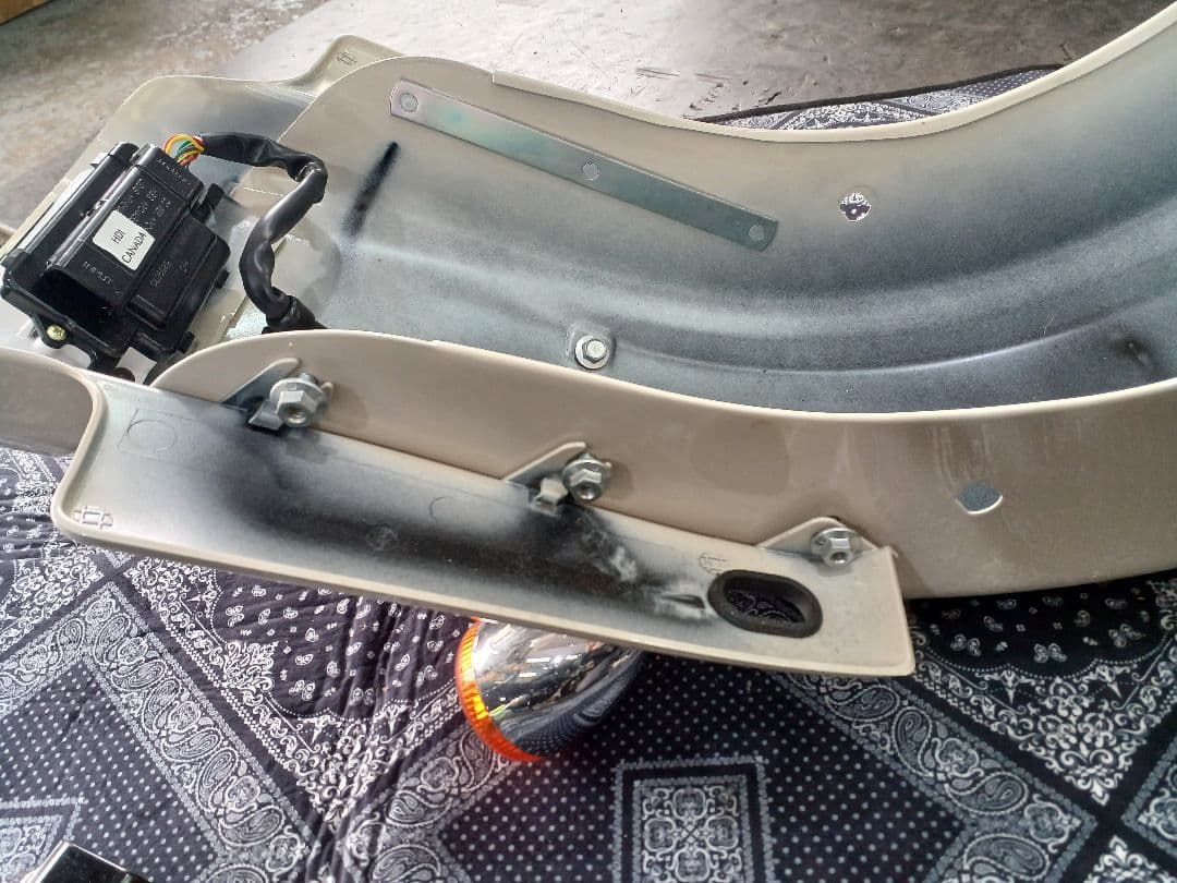 ハーレーFLTRX純正リヤフェンダーとてもきれい