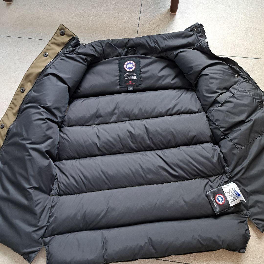 【クリーニング済】  オリーブ ダウンベスト GARSON