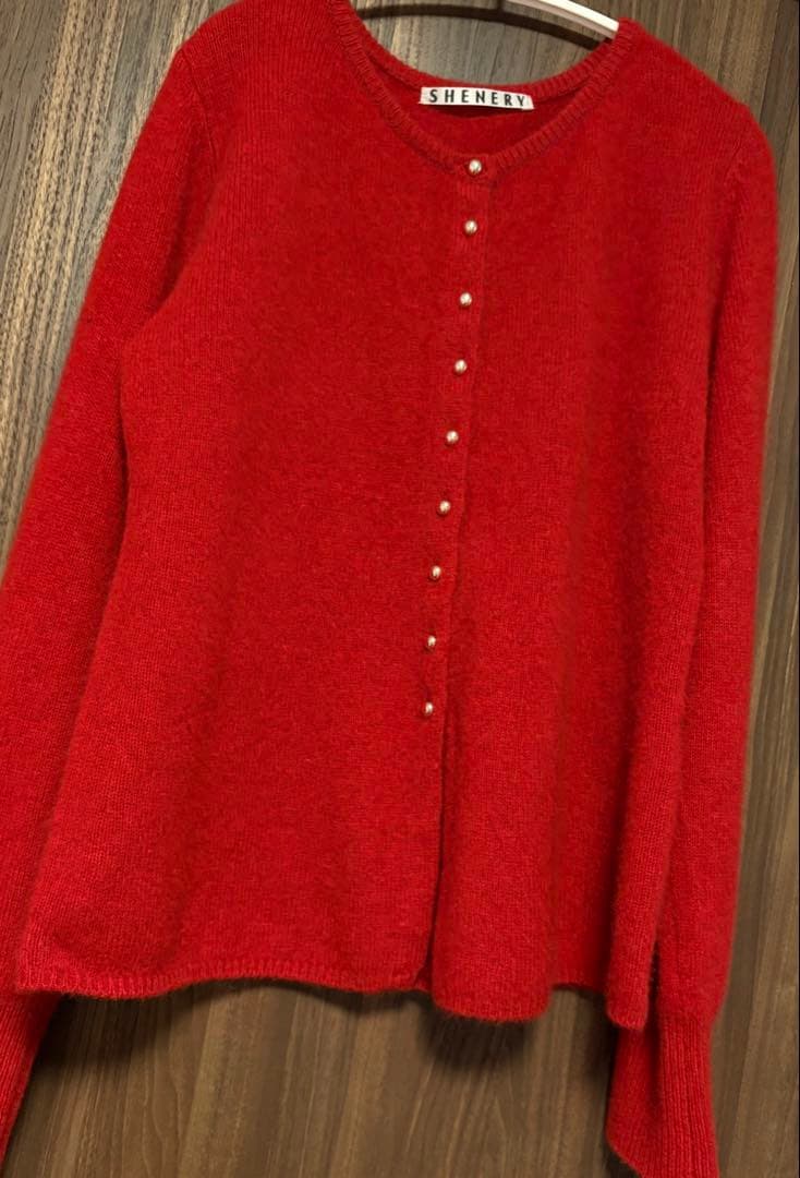 シーナリー　ラクーンぺプラムカーディガン　レッド