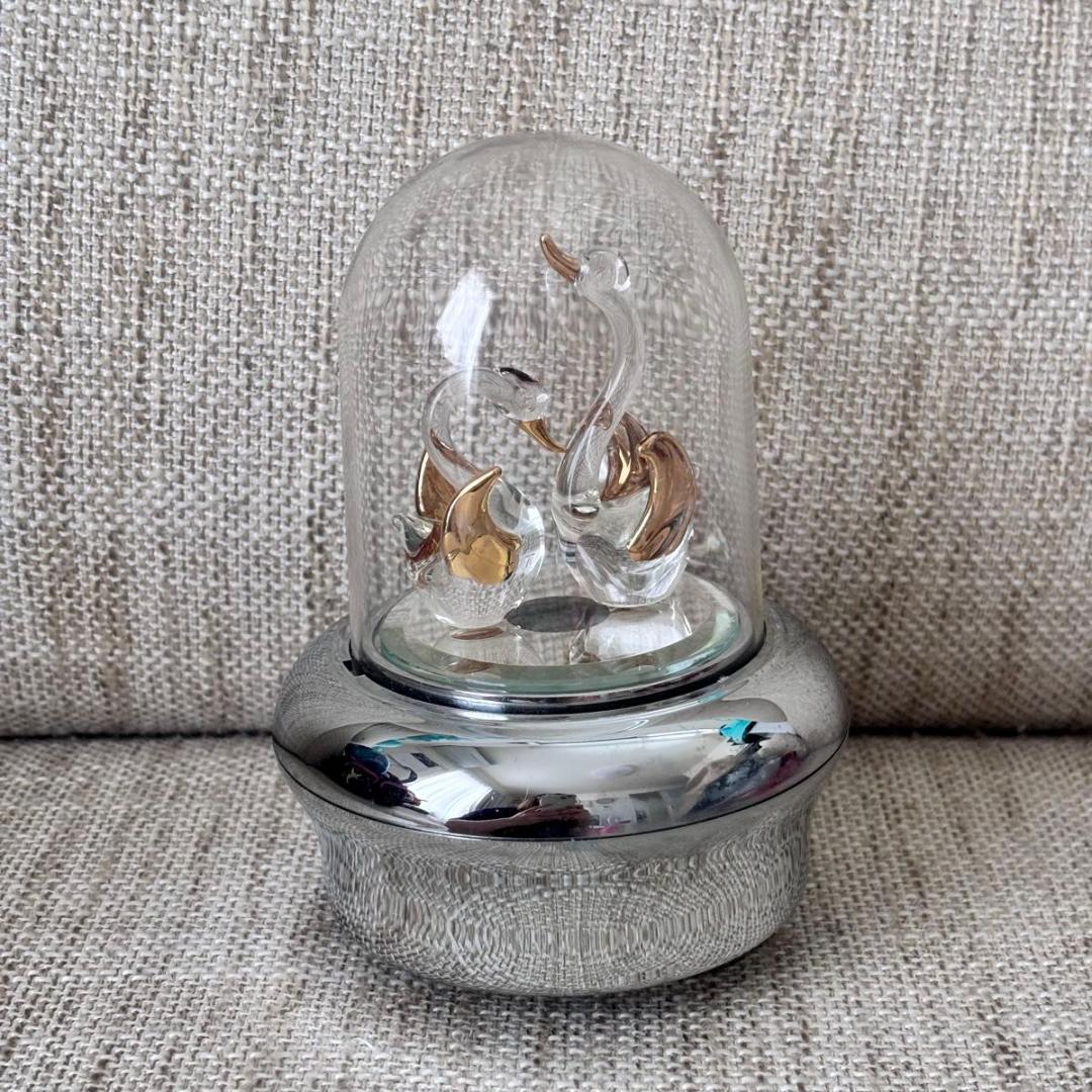 クリスタル 白鳥 置物 ガラスドーム付き
