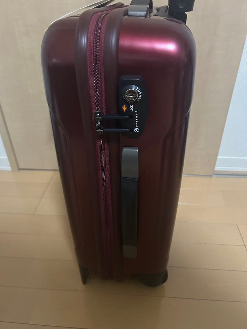 新品未使用タグ付きプロテカ31l★2輪TSAロック付きキャリーケース