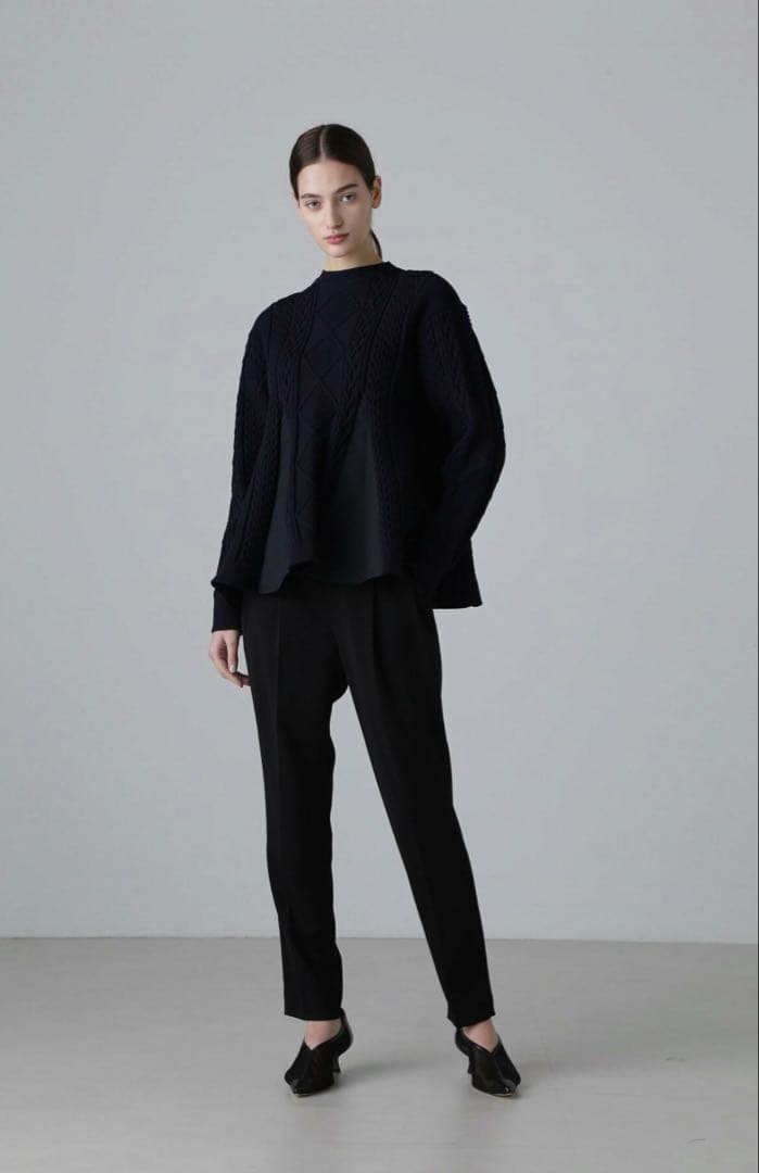 ADORE アドーア　エアーストレッチケーブルニット